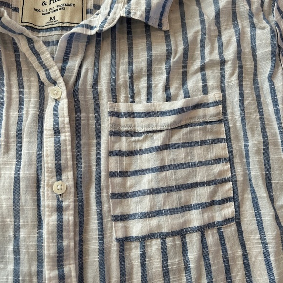 EUC Abercrombie & Fitch Striped Button Down Top - Picture 2 of 7